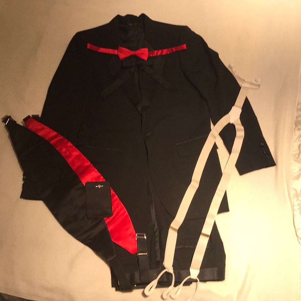 Tuxedo with Accessories